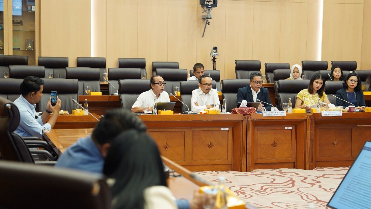Rapat Dengar Pendapat Komisi XII DPR RI